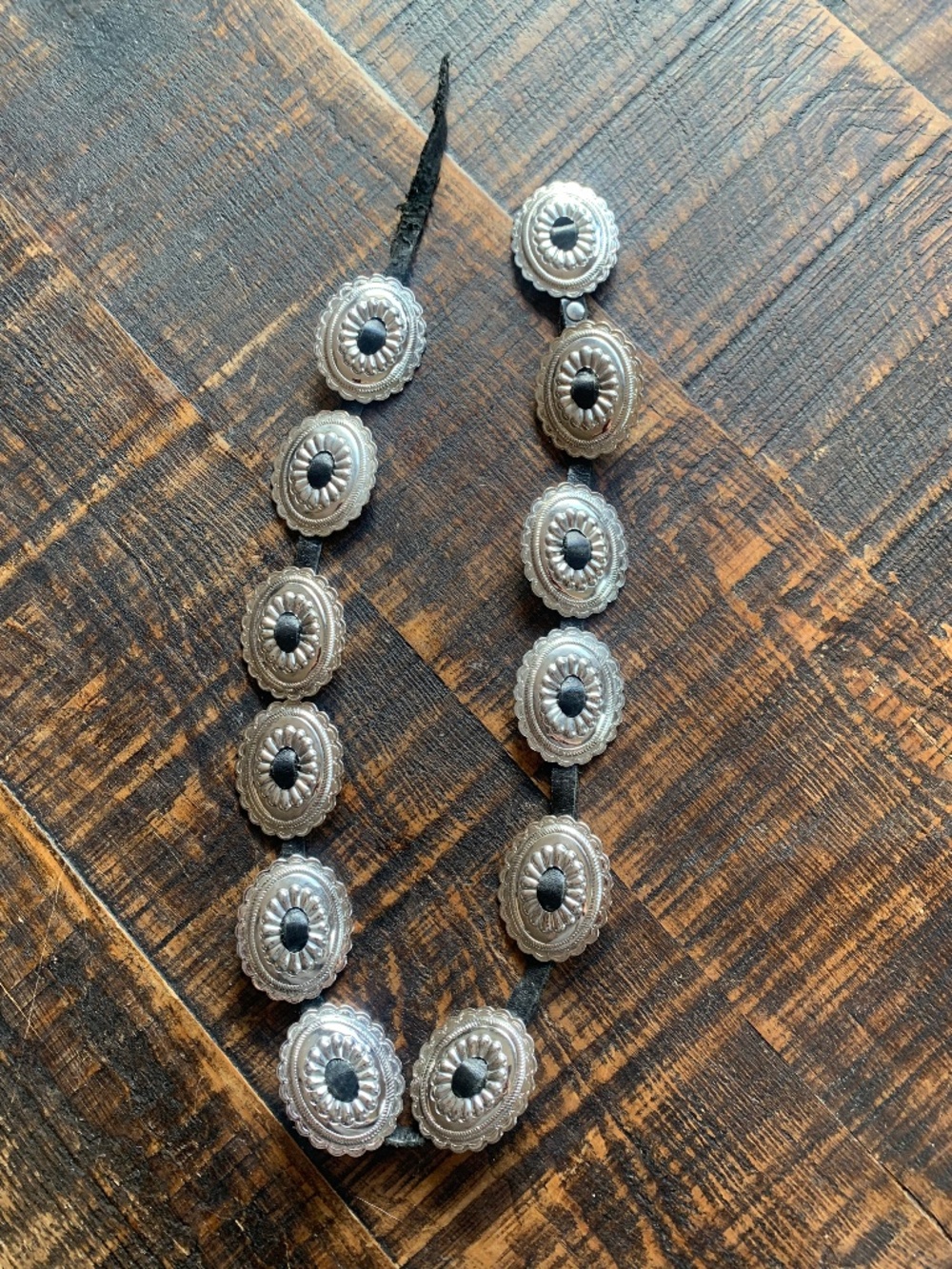 Vintage Southwestern Concho Belt – Santa Fe, New Mexico – 12 Silver-Tone Conchos
